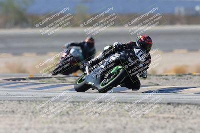 media/Oct-05-2025-CVMA (Sun) [[beeef4f201]]/Race 2-Supersport Middleweight/